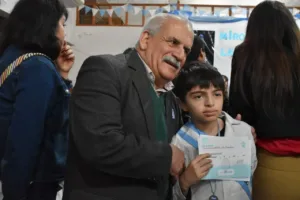 Patagones conmemoró el Día de la Bandera con la Promesa de Lealtad de alumnos y un multitudinario banderazo