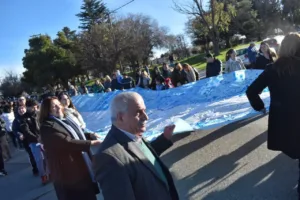 Patagones conmemoró el Día de la Bandera con la Promesa de Lealtad de alumnos y un multitudinario banderazo