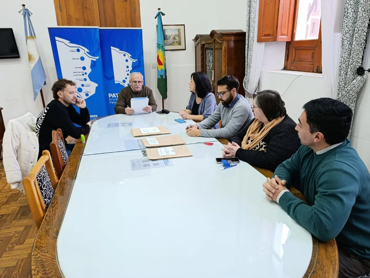 Se conocieron las ofertas para obras de revalorización de fachadas y pintura en dos establecimientos educativos