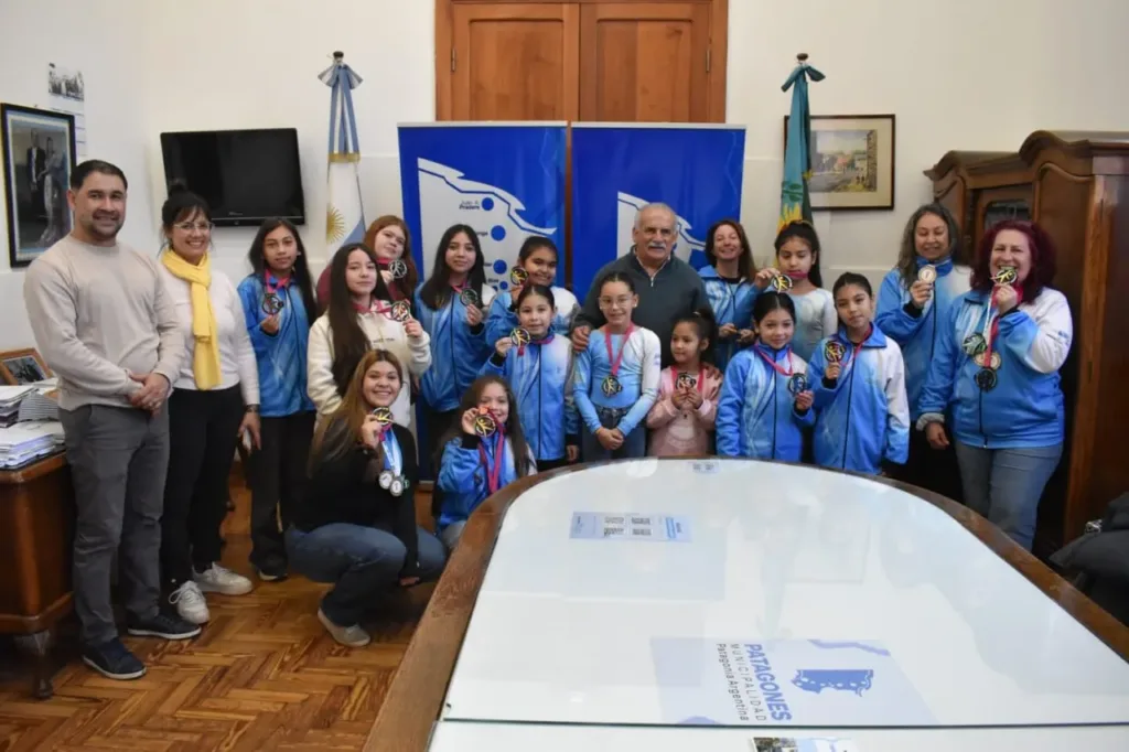 Intendente Marino reconoció a la Escuela Municipal de Patín por su desempeño en torneo ODEPP