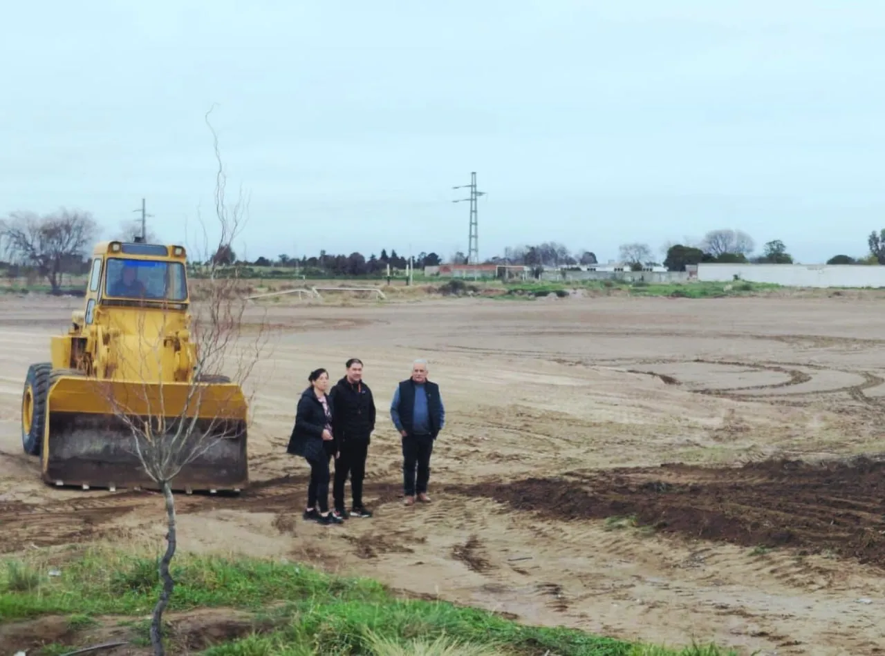 Recorrida por tareas previas a la obra de la rotonda en Constitución y Perón