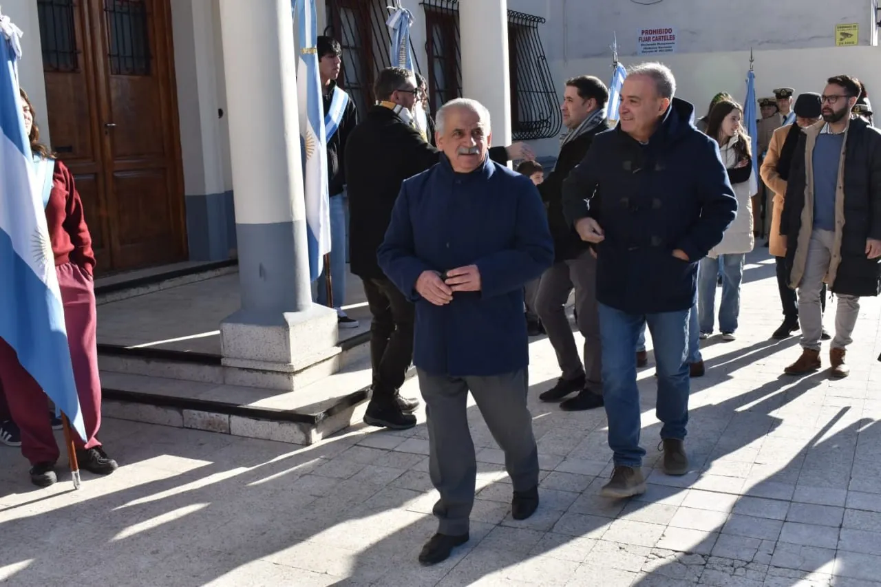 Acto oficial en conmemoración del 193° aniversario del natalicio del Comandante Luis Piedra Buena