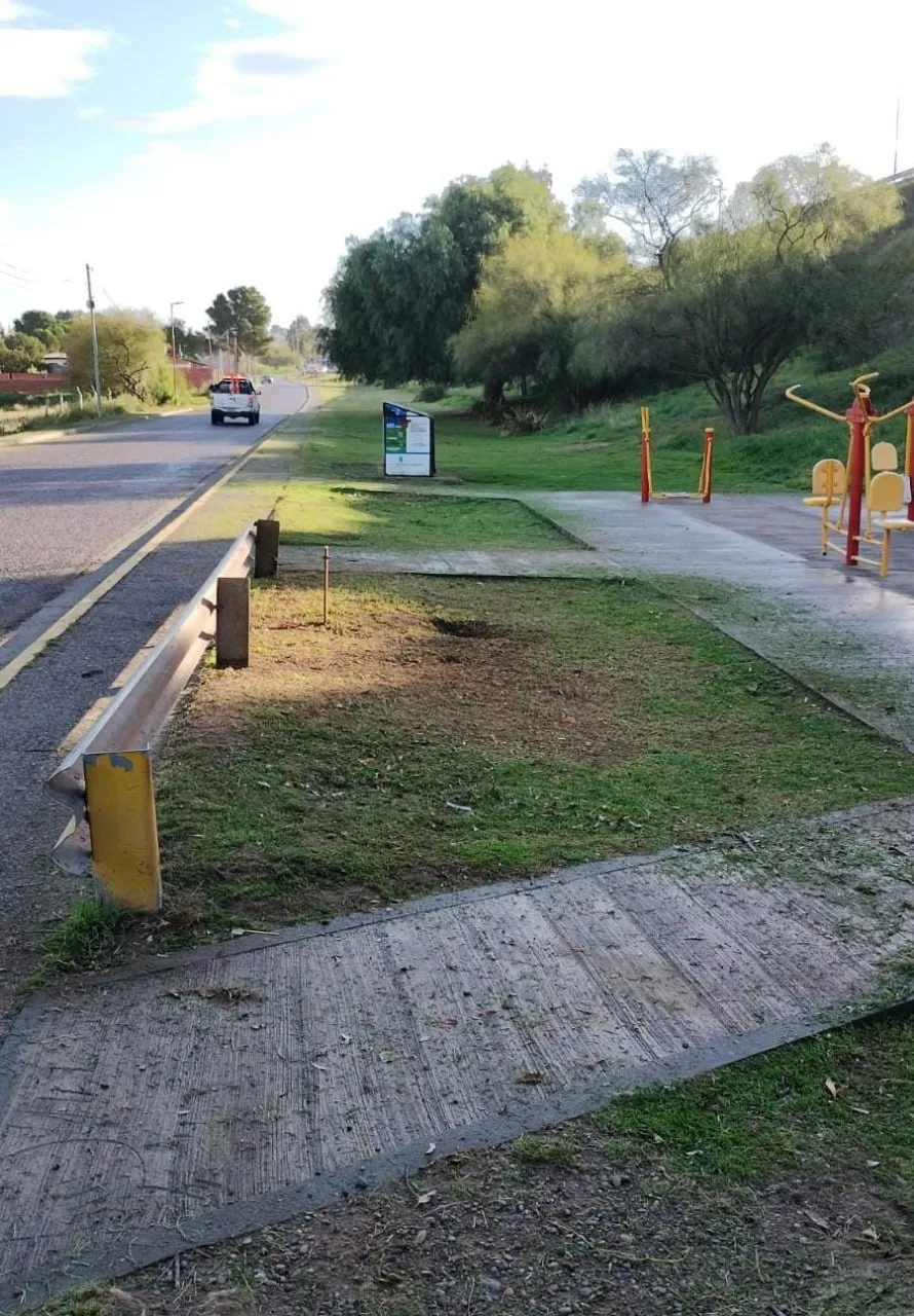 Continúan los trabajos de mantenimiento y mejora de los espacios verdes de la ciudad