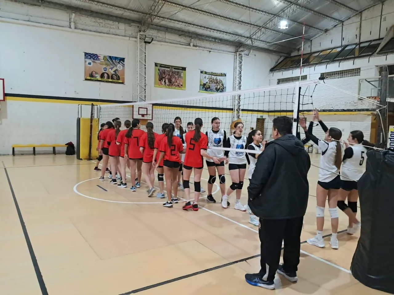 Patagones logró tres clasificaciones al Interregional de vóley