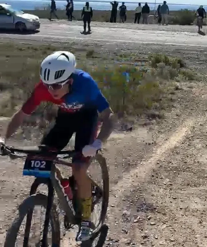 El ciclista maragato Thiago Mayer se consagró bicampeón en Madryn