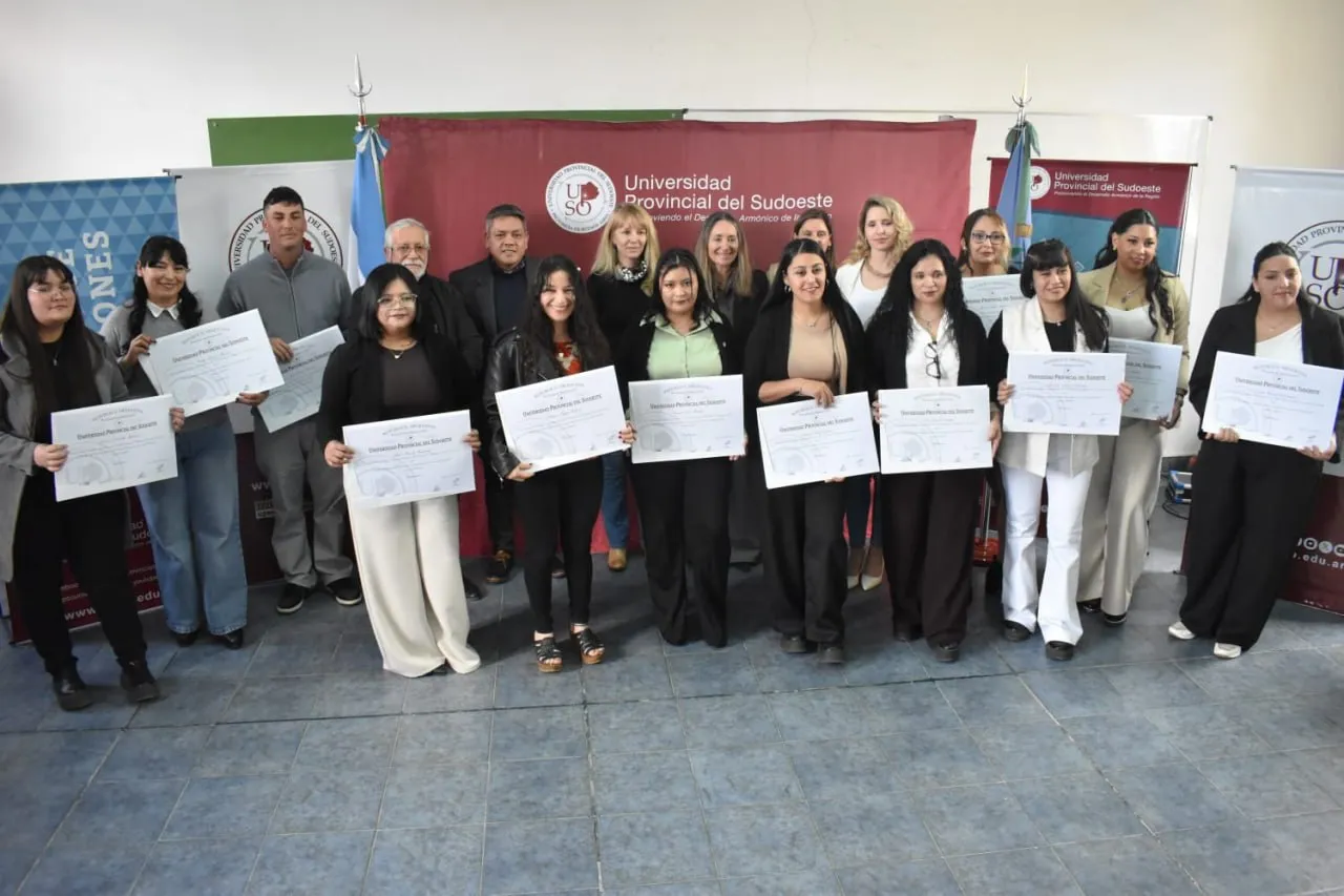 La UPSO presentó la carrera de Enfermería 2027 y entregó diplomas a egresados en Patagones