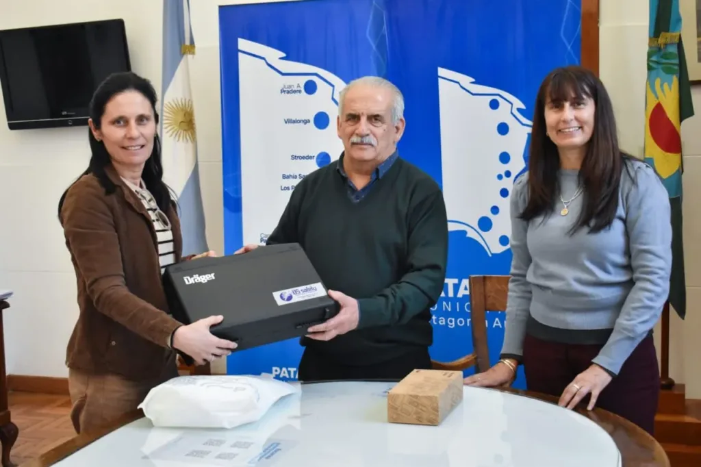 Marino entregó equipamiento para fortalecer los controles viales en Stroeder