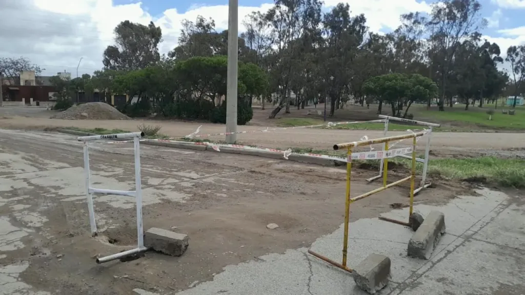 Señalización preventiva por hundimientos de suelo en Carmen de Patagones