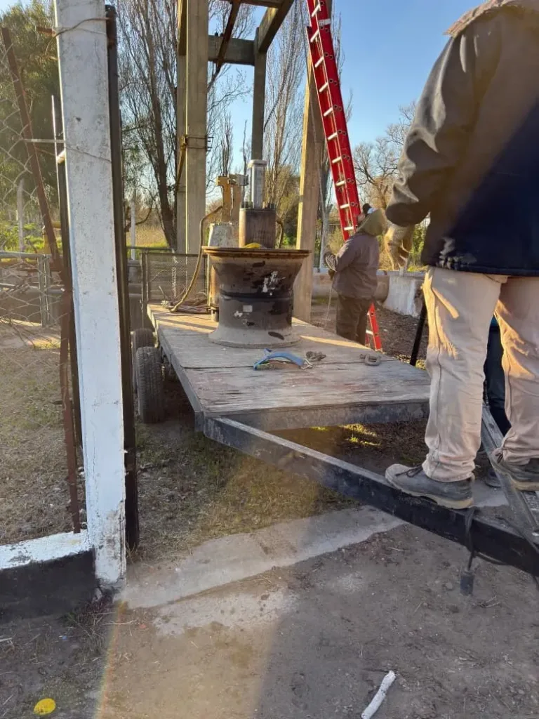Se instaló la segunda bomba del sistema de desagüe pluvial de Carmen de Patagones