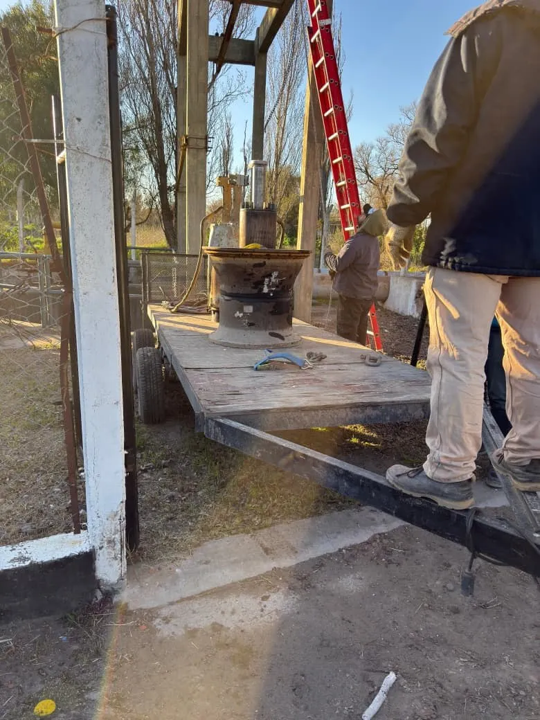 Se instaló la segunda bomba del sistema de desagüe pluvial de Carmen de Patagones