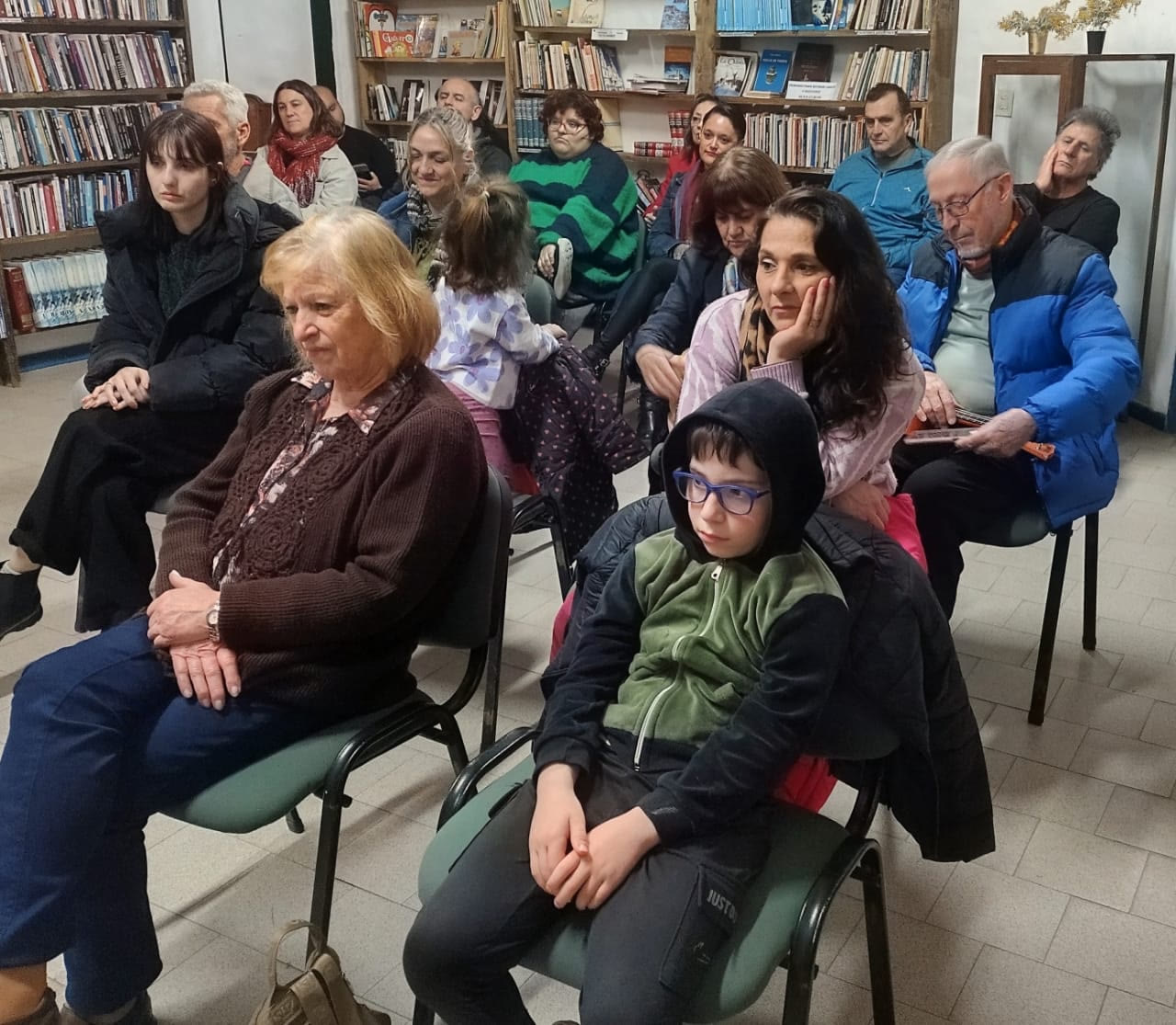 Concierto de Diego Magnin y Pablo López Minnucci en la Biblioteca Municipal de Carmen de Patagones