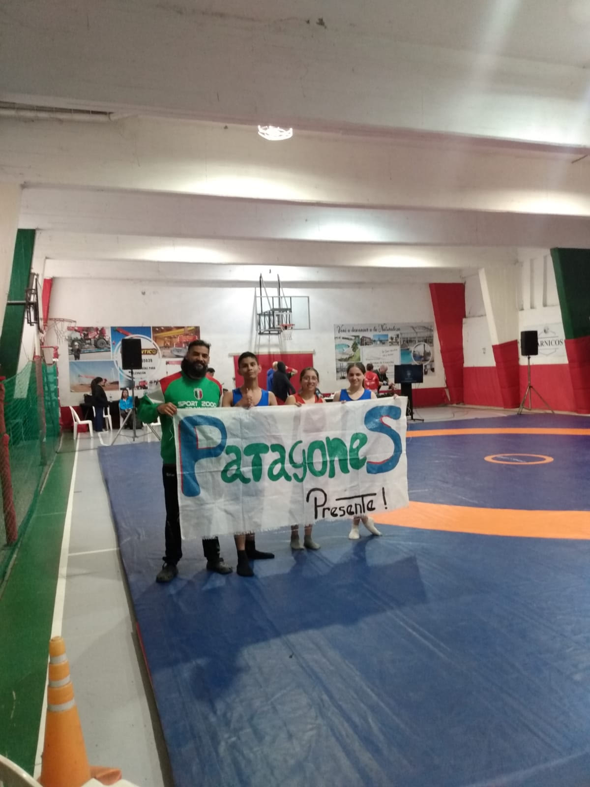 Delegación de Patagones durante la primera jornada de la Final Provincial de los Juegos Bonaerenses 2026 en Mar del Plata