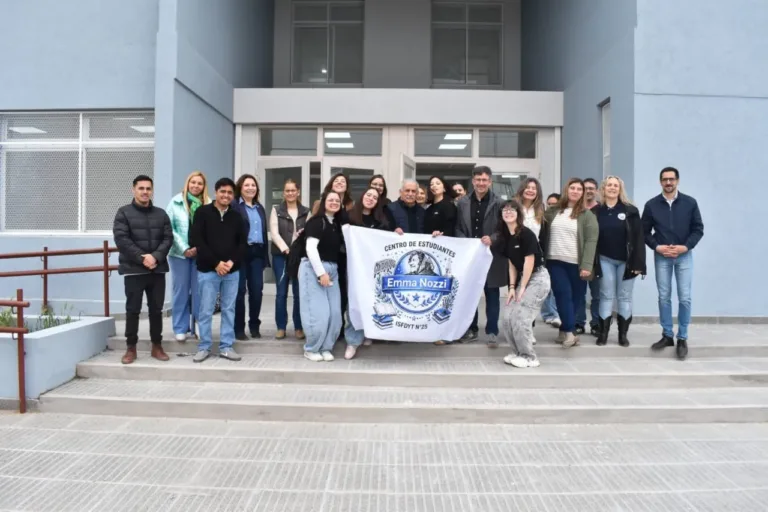 Marino recorrió el nuevo edificio del Instituto de Formación Docente y Técnica N.º 25