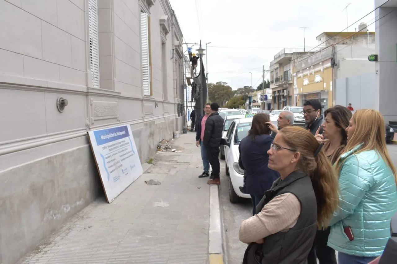 Marino supervisó el avance de obras en establecimientos educativos de Carmen de Patagones