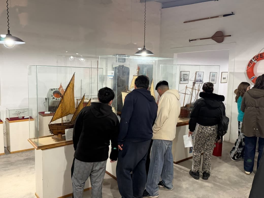 Visitantes en la Noche de los Museos de Carmen de Patagones