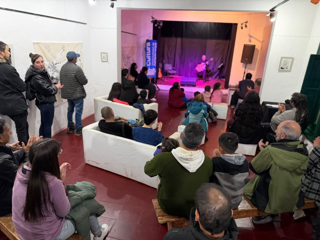 Visitantes en la Noche de los Museos de Carmen de Patagones